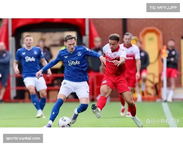 埃弗顿中场拦截能力尚可，加纳盖耶组合对抗表现合格